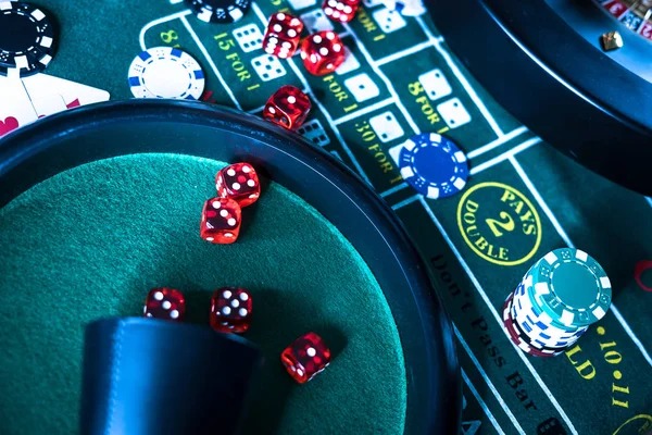 kls4d mobile app interface showing live-dealer tables and sportsbook markets